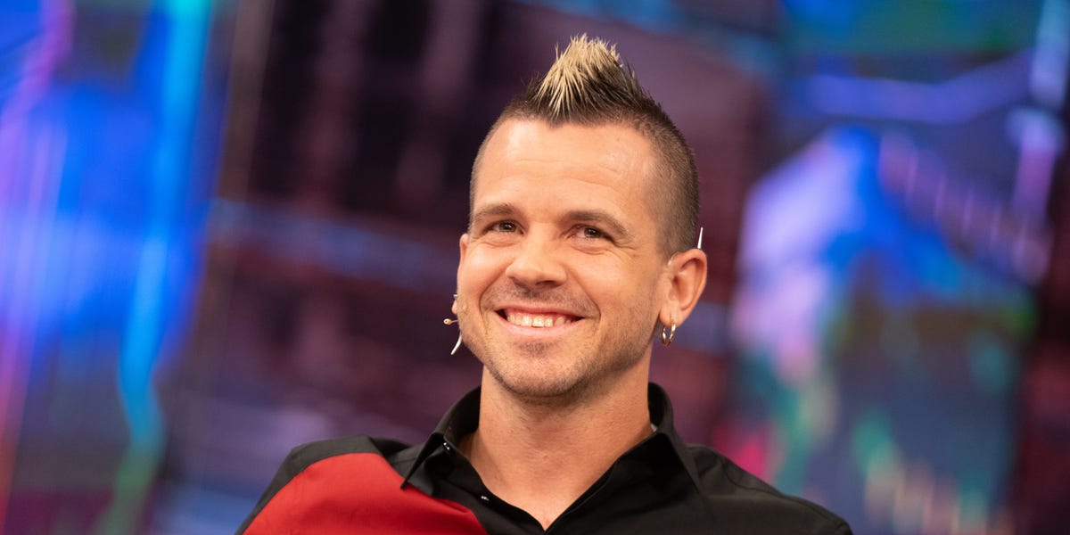 "﻿No te pido que me superes Pedroche, al menos iguálame"