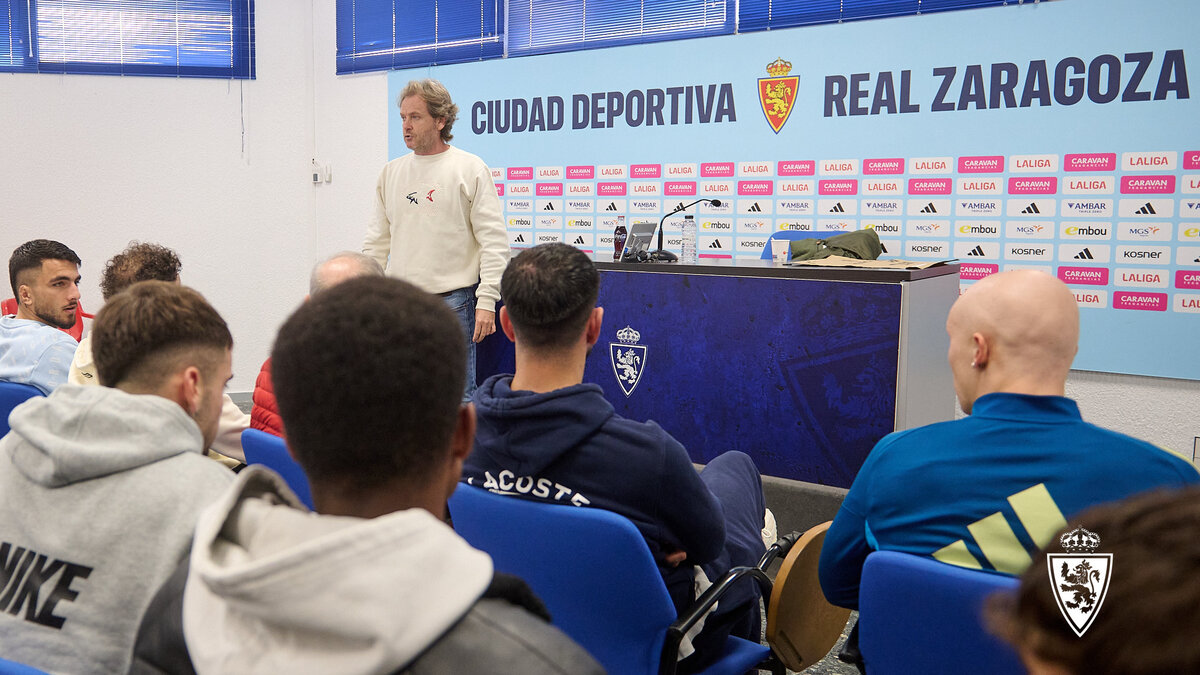 LaLiga imparte una charla de integridad del deporte en la Ciudad Deportiva | Real Zaragoza