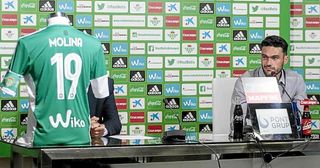 Jorge Molina se despide del Betis entre lágrimas