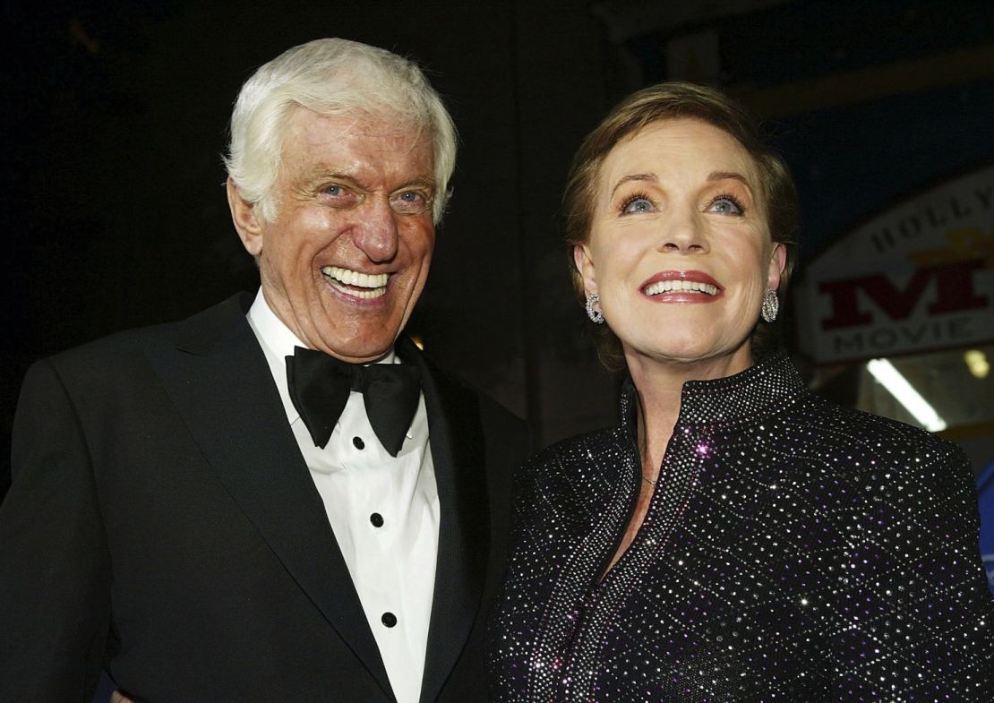 Van Dyke y Andrews asisten a una fiesta de lanzamiento de DVD por el 40º aniversario de 