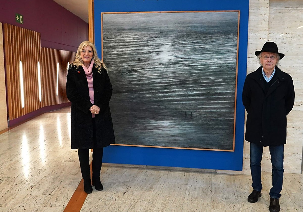 El pintor Núñez Arias dona dos cuadros a la Fundación Municipal de Cultura de Siero