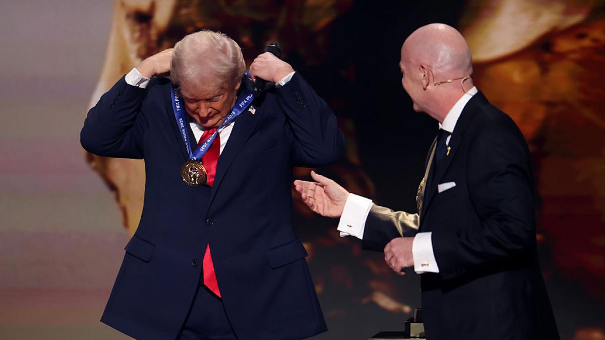 La FIFA da el 'Premio de la Paz' a Trump y en RTVE lo definen con una frase antológica
