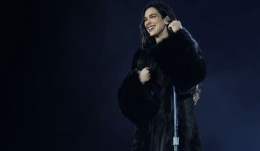 Los 10 mejores covers que Dua Lipa hizo en el tour Radical Optimism seleccionados por Vogue