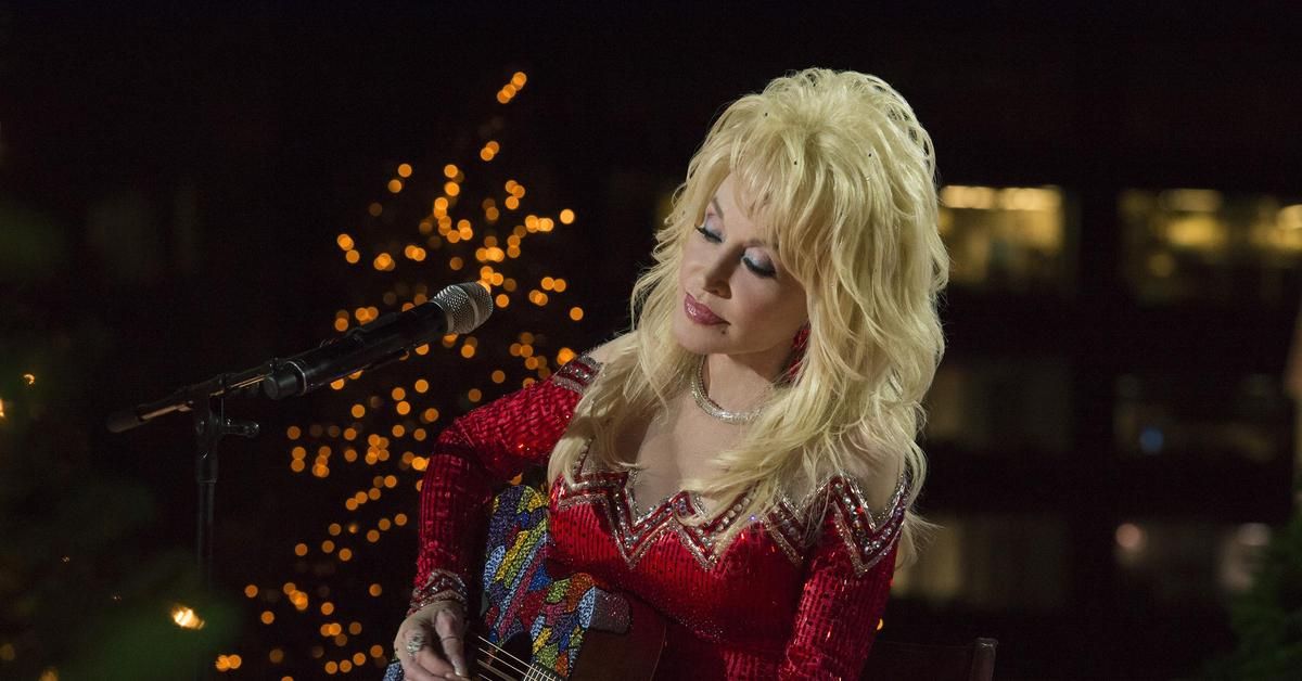 Por qué Dolly Parton es la verdadera reina de la Navidad (y no Mariah Carey)