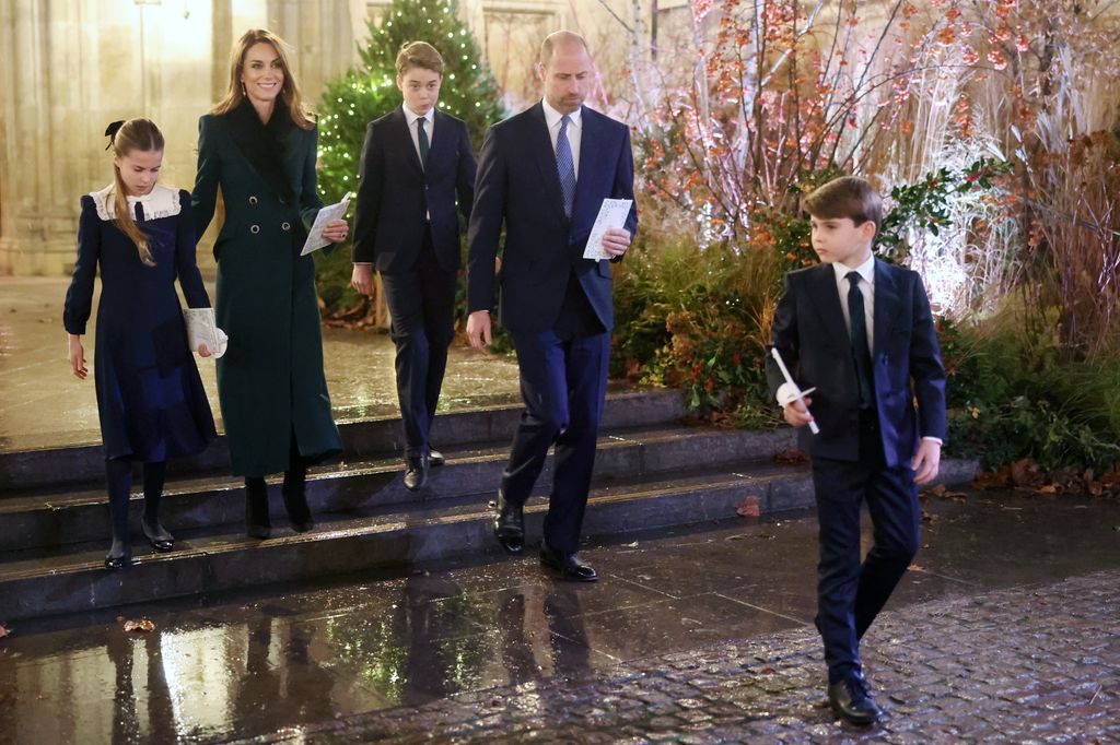 El príncipe y la princesa de Gales con sus hijos en el concierto de villancicos villancicos 'Juntos en Navidad' en la Abadía de Westminster.