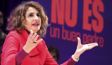 Casi 250.000 pymes y autónomos gallegos tendrán un año más para adaptar su programa de facturación - La Voz de Galicia