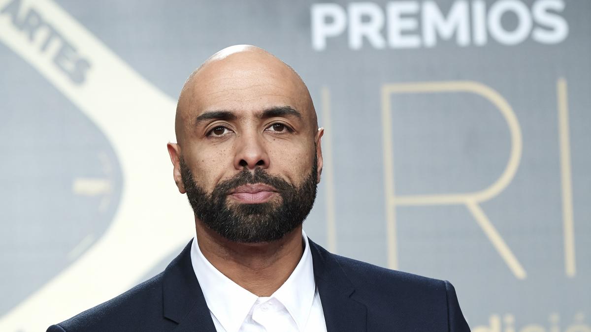 su réplica es para ponerla en los colegios