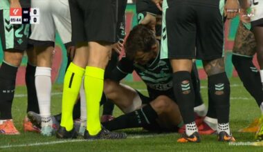 Diego Llorente, durante el calentamiento del Rayo Vallecano-Betis