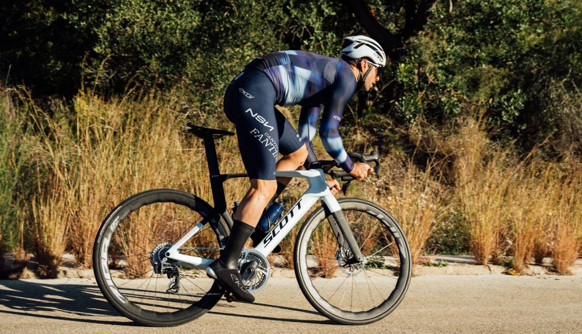 SCOTT vuelve al WorldTour como proveedor oficial de bicis...