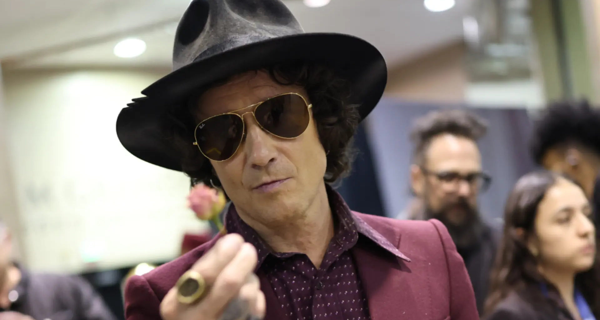 Enrique Bunbury lanza un misterioso mensaje a sus fans: "11 de diciembre"