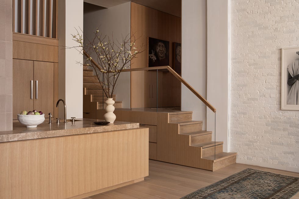 una casa moderna y calida en nueva york decorada por stewart schäfer