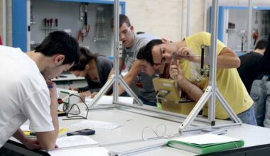 El proyecto PREstEO sobre rendimiento académico recoge datos de más de 1.300 estudiantes de la UMH