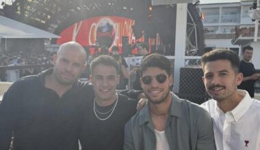 Alcaraz, en Ushuaïa este verano con Borja Couce, Sergio Requilón y Fran Rubio.