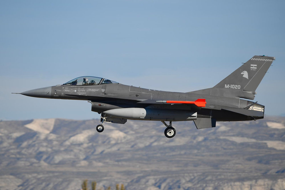 “el F-16 reemplaza todos los aviones de combate de la Fuerza Aérea Argentina”