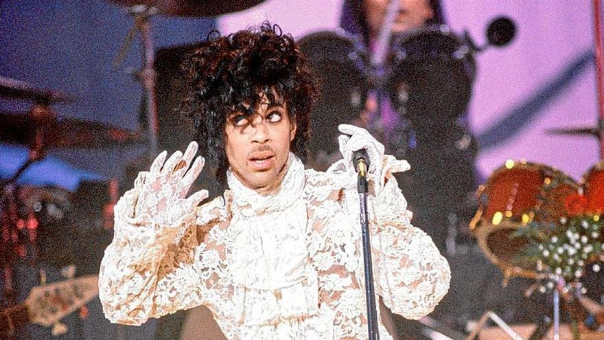 Un viaje alrededor de las 684 canciones de Prince