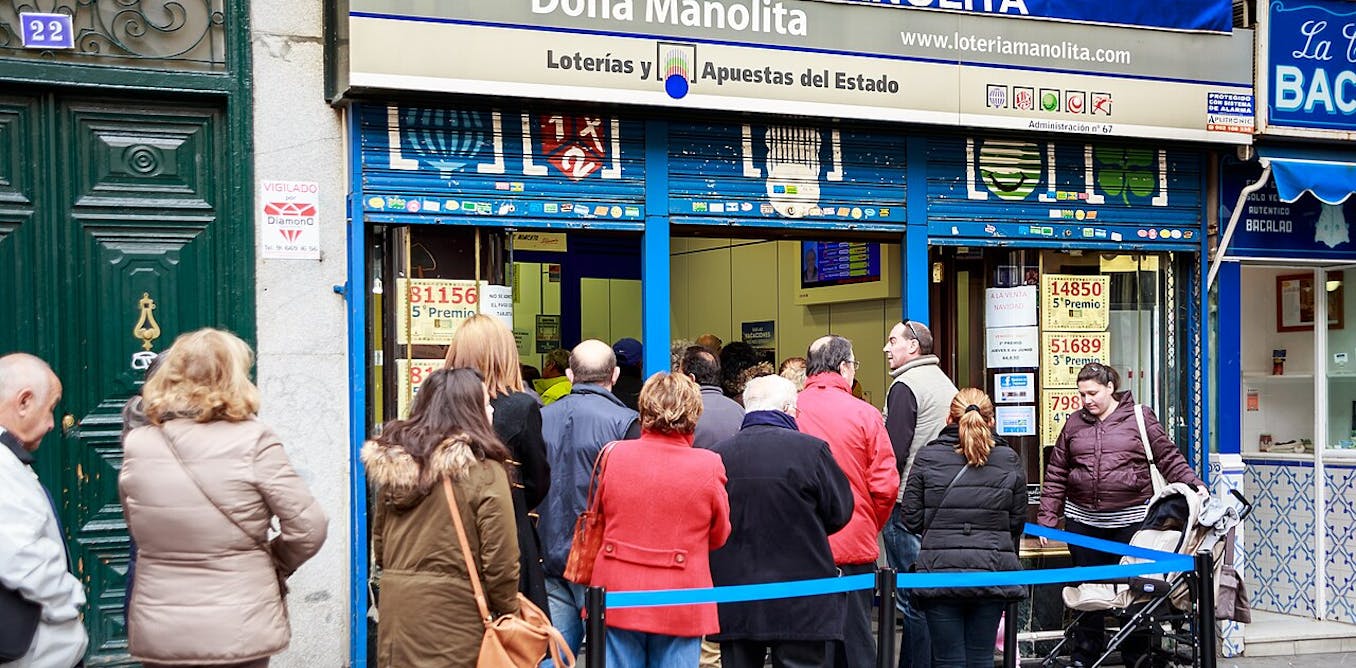 Ganar el gordo de Navidad es como encontrar un grano concreto de arroz en treinta platos de paella