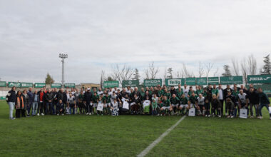 Los veteranos de AFE y C.D. Toledo protagonizan una fiesta solidaria del fútbol