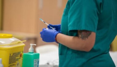 Salud amplía la vacunación sin cita previa frente a la gripe y el COVID en La Rioja ante el aumento de casos