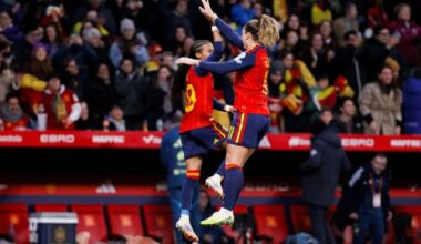 Vicky López y Alexia Putellas celebran un gol en la final de la Nations League (EFE)
