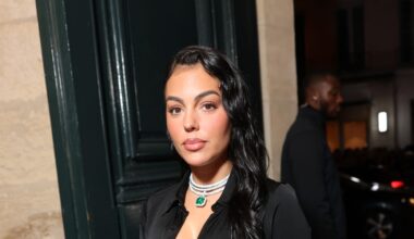 Georgina Rodríguez presume de abdominales en Instagram con un look deportivo con pantalones joggers y crop top