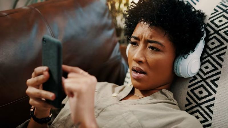 La palabra del año 2025 de Oxford es completamente irritante