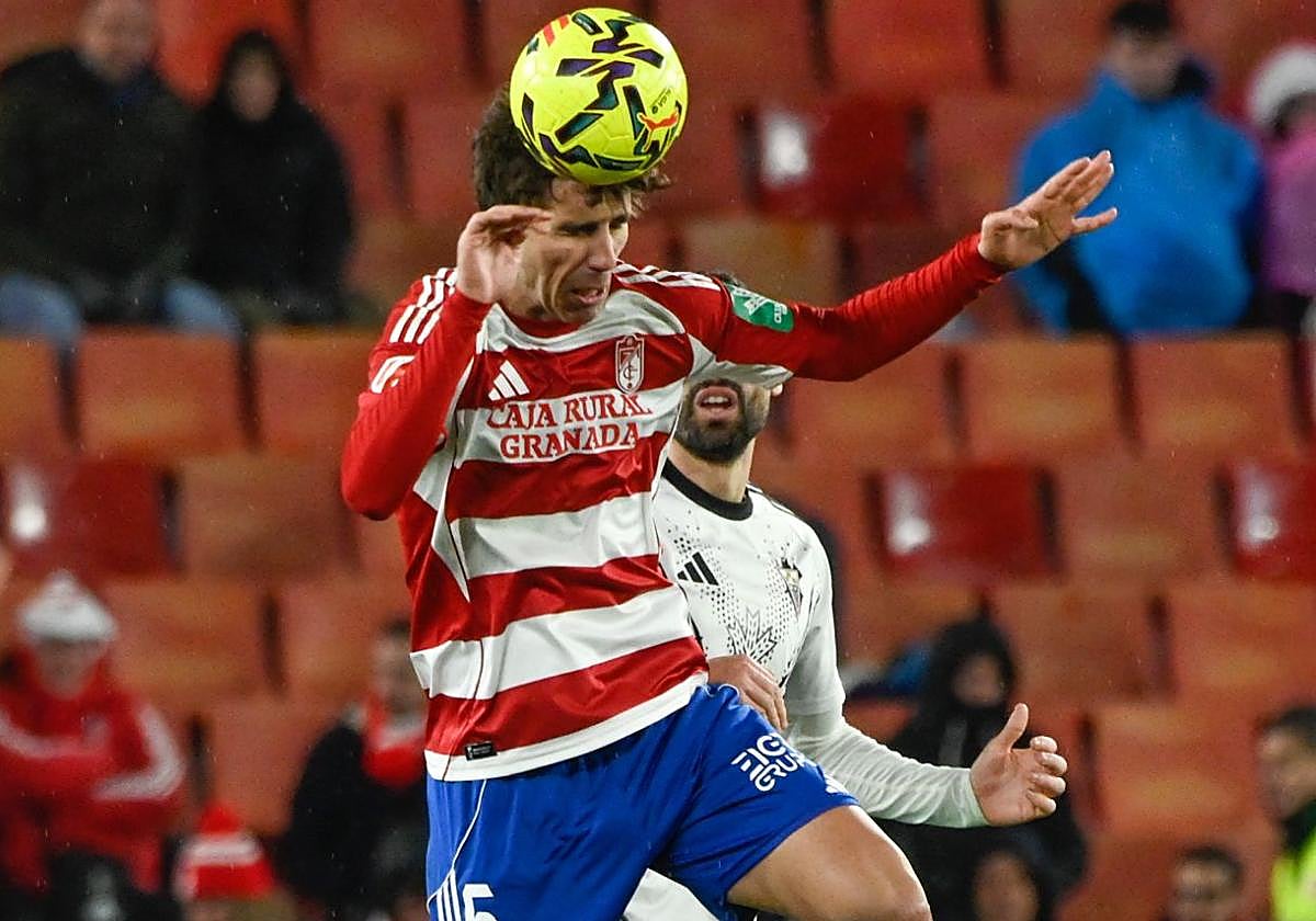 El Granada se halla fuera del descenso en Segunda por casualidad