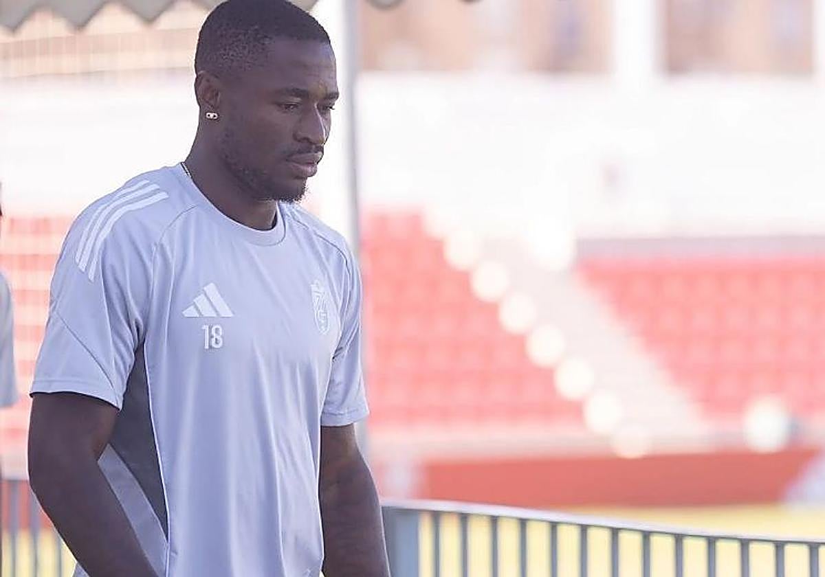 El Aris vuelve a estar dispuesto al traspaso por Hongla pero en diferido