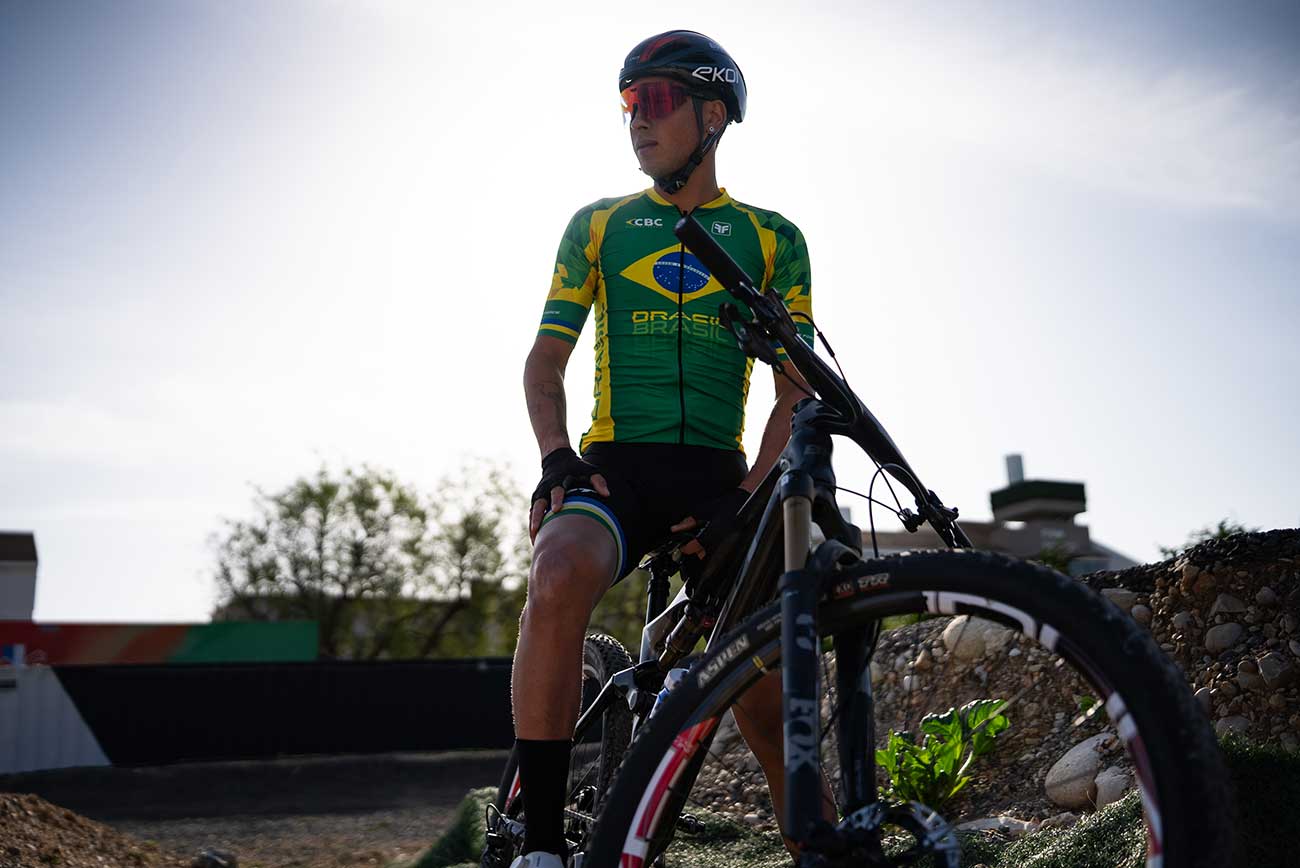 El brasileño Ulan Galinski da el salto al BH Coloma Team - ESMTB.com