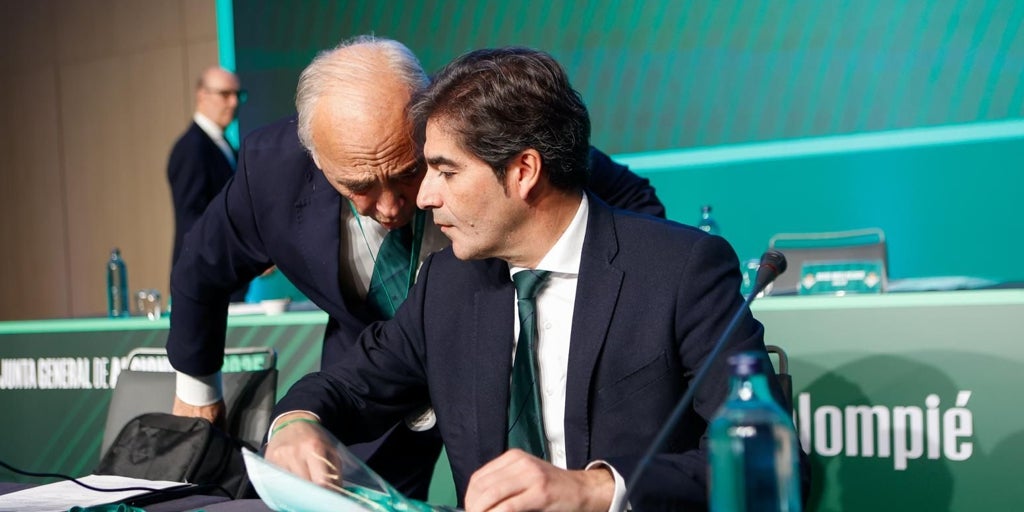 Haro se compromete a recuperar la Oficina de Atención al Bético