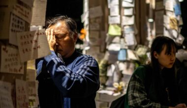 El devastador incendio en los rascacielos revela la corrupción y la censura en Hong Kong