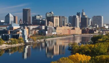 Tras años de ataques de Trump contra somalíes en Minnesota, ICE se centra en las Ciudades Gemelas