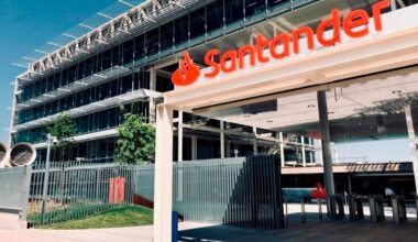 Fundación Integra y Banco Santander logran la inserción laboral de 40 personas afectadas por la DANA en la Comunidad Valenciana