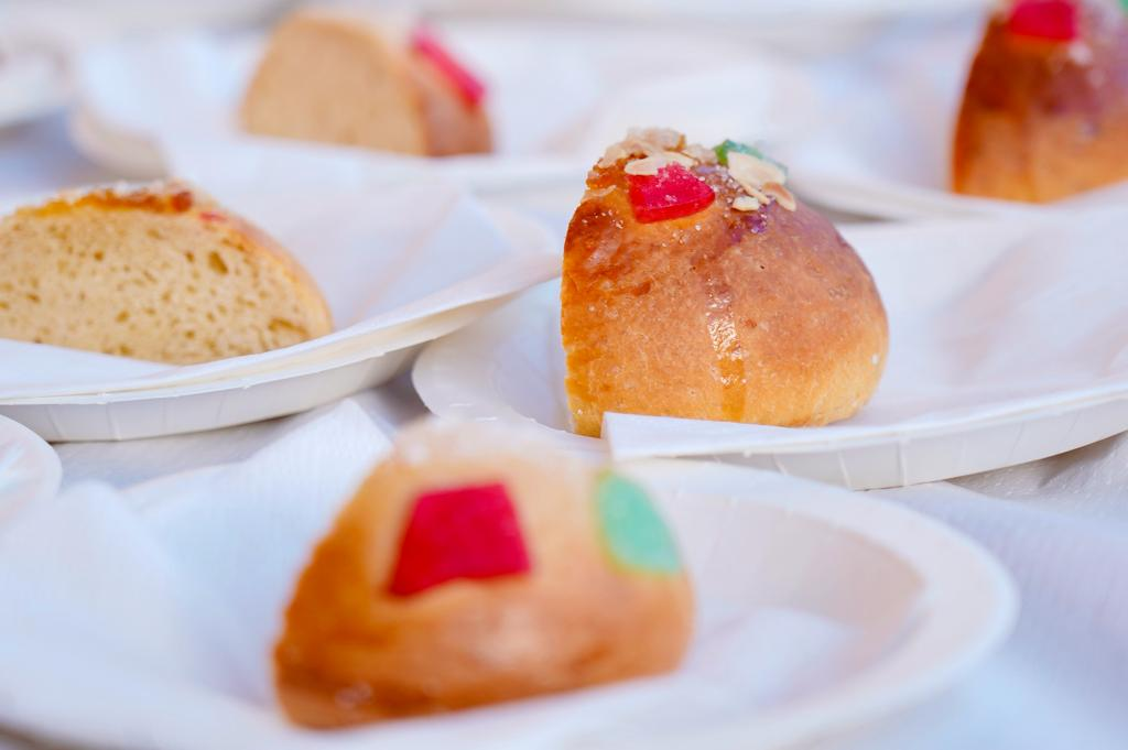 Móstoles reparte roscón con fines benéficos