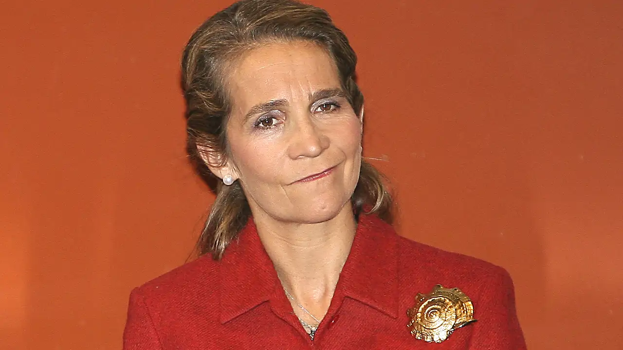 Pilar Eyre, experta en realeza: “El rey Juan Carlos se negó a que la infanta Elena fuese reina”