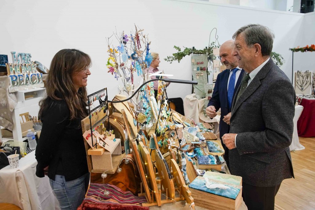 El Mercado Navideño de Villanueva de la Cañada abre sus puertas