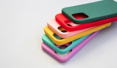 Se insta a la población a dejar de usar la funda del móvil y este es el motivo