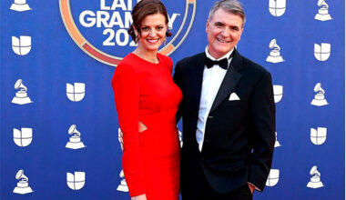 Noticia UPV: La música nos enseña a escuchar y a convivir, afirma Rafael Serrallet, doctor en Música por la UPV galardonado en Las Vegas como autor del Mejor Álbum Instrumental de 2025