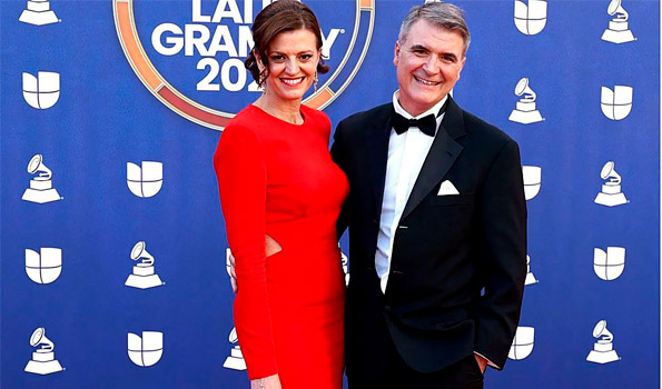 Noticia UPV: La música nos enseña a escuchar y a convivir, afirma Rafael Serrallet, doctor en Música por la UPV galardonado en Las Vegas como autor del Mejor Álbum Instrumental de 2025