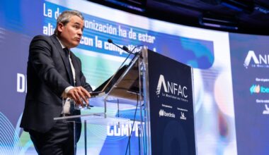 El Plan Auto 2030 de ayudas a la compra generará una inversión de hasta 40.000.000.000 € más en la industria del automóvil, según Anfac