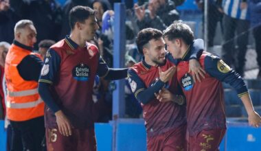 Miguel Loureiro - Samu Fernández, el hoy y el mañana del Dépor se entienden en Sabadell - La Voz de Galicia