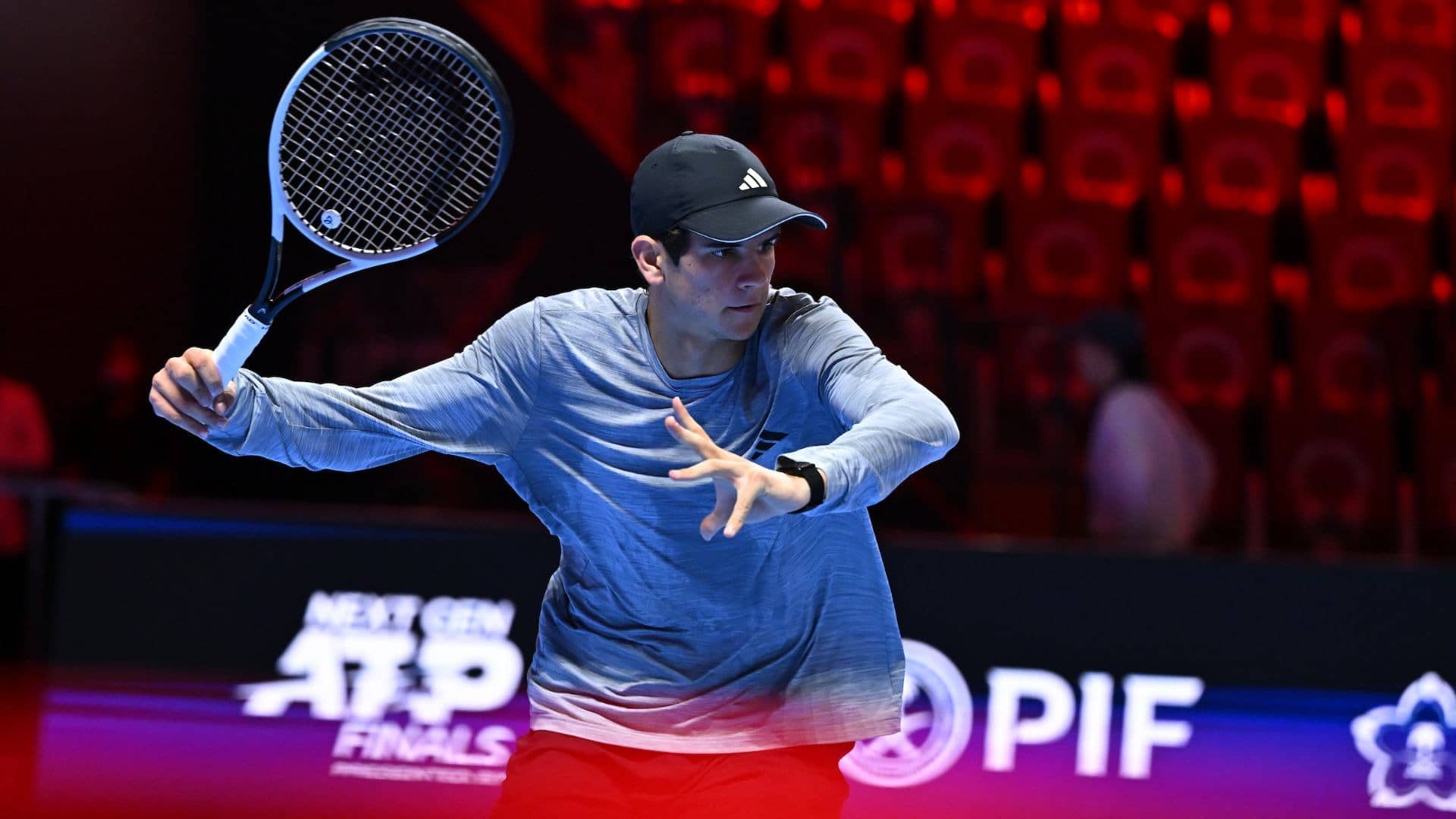 Rafael Jódar se alista antes del primer día de juego en las Next Gen ATP Finals presented by PIF.
