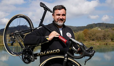 también ficha a su masajista