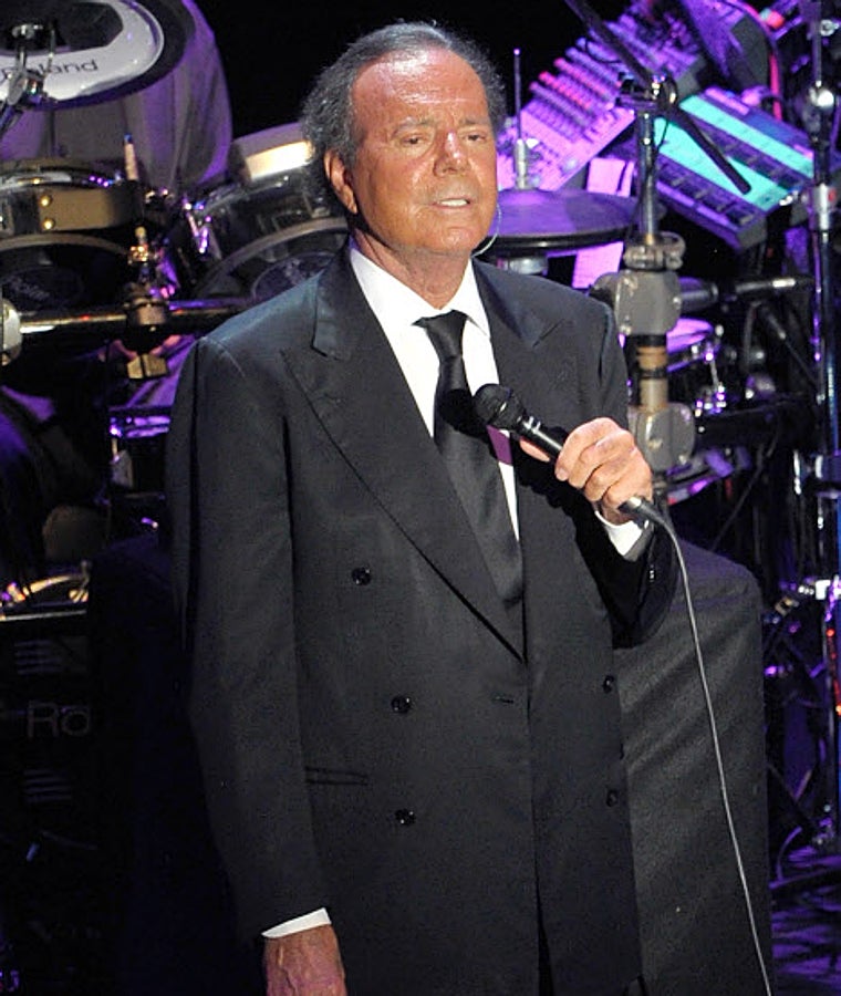 Julio Iglesias niega que Javier Santos sea hijo suyo