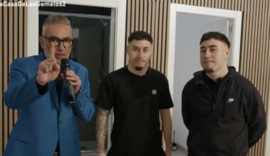 el motivo apunta a Kiko Hernández