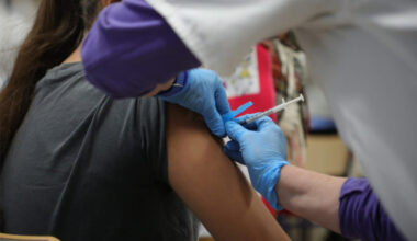 La Comunidad Valenciana contrata a 273 sanitarios de refuerzo por la gripe