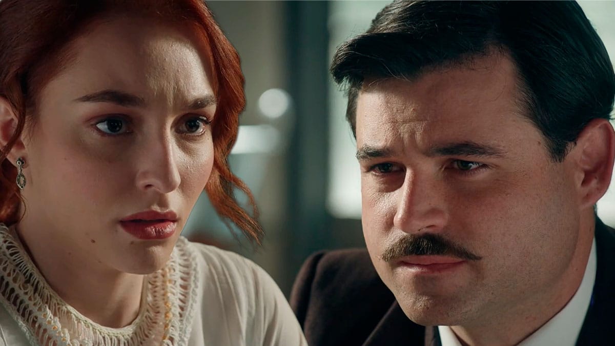 Enora desvela a Manuel sus lazos con Leocadia