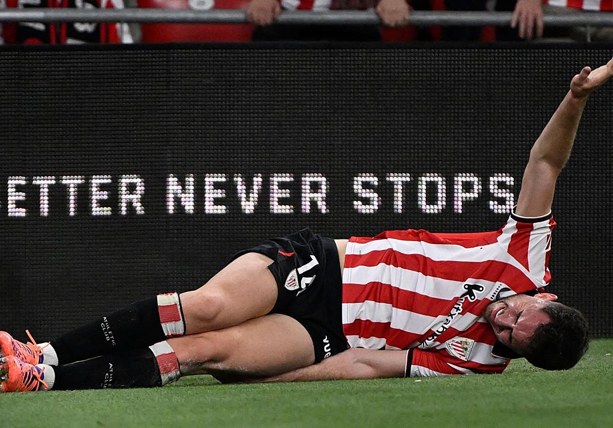 Alarma en Athletic: Laporte cae lesionado y podría no volver a jugar hasta 2026