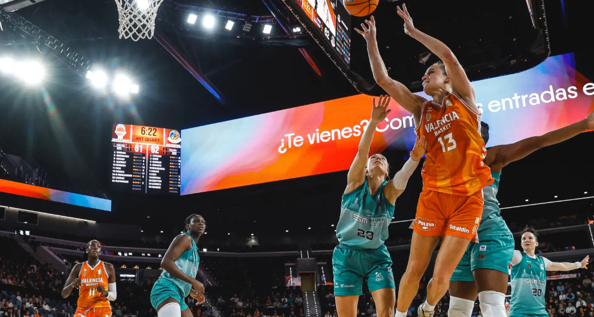 Espectacular actuación de Leo Fiebich con el Valencia Basket