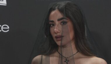 Lola Lolita incendia la gala de los Premios Ídolo con un discurso despiadado contra las influencers que odia