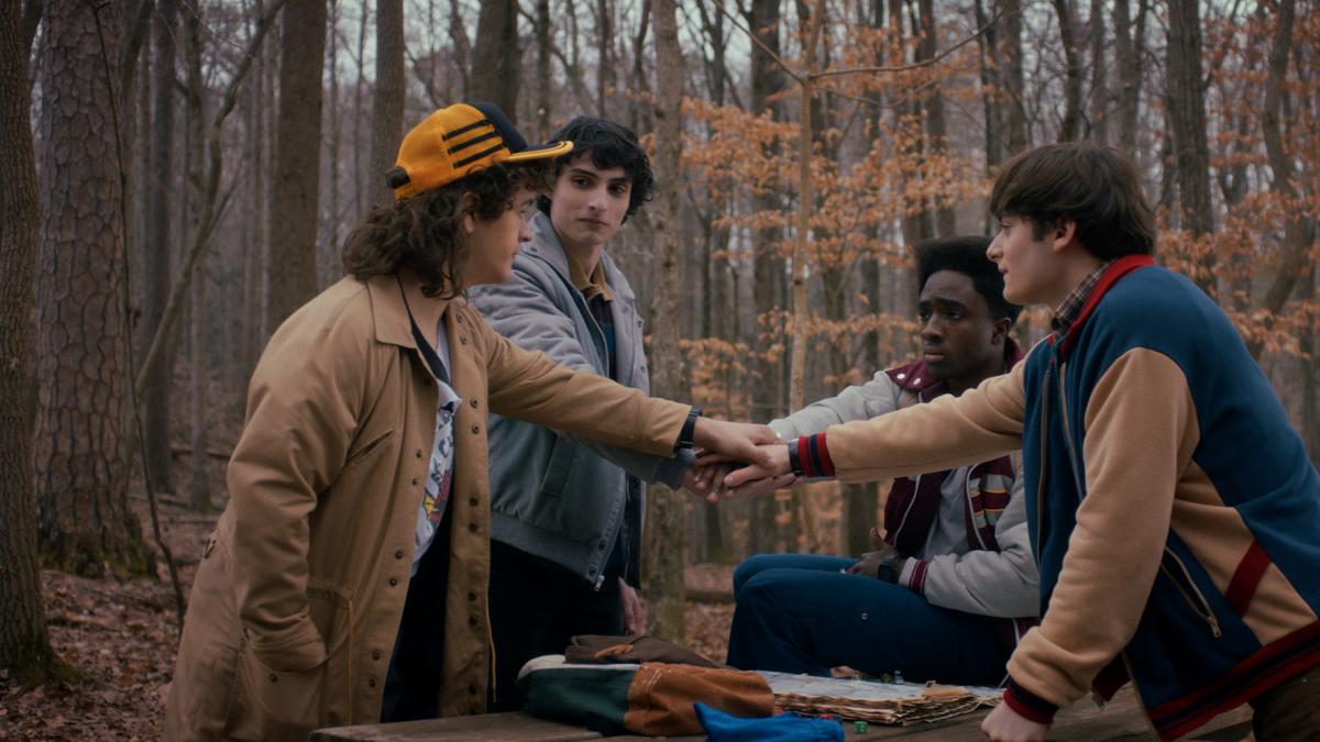 El creador de 'Stranger Things' te pide que desactives esto de tu tele antes de ver el final de la serie: 'Es basura'